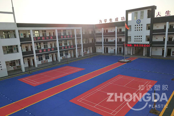 懸浮拼接地板的優(yōu)勢(shì)有哪些？